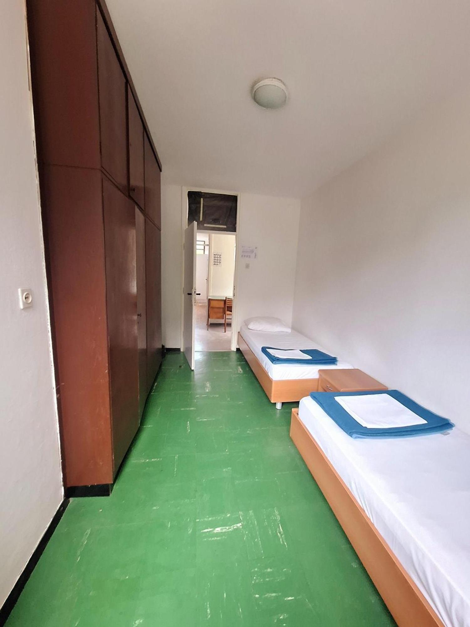 Youth Hostel Pinesta Novigrad  Ngoại thất bức ảnh